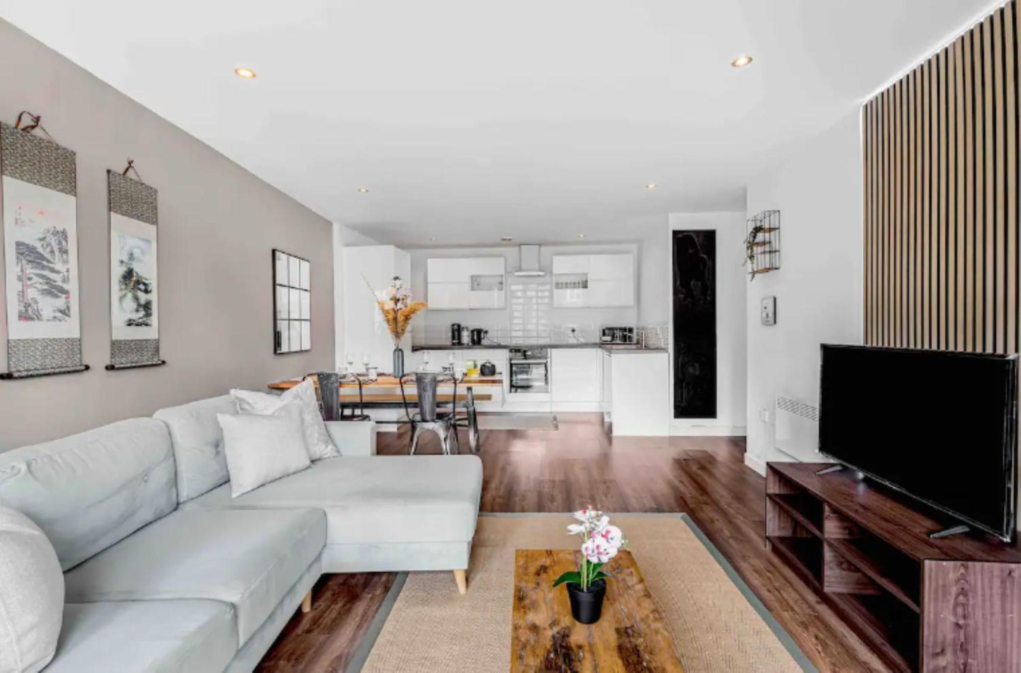 Oriental Suite 2 Bed 2 Bath Netflix And Free Parking, Games- Maihom Бирмингем Экстерьер фото