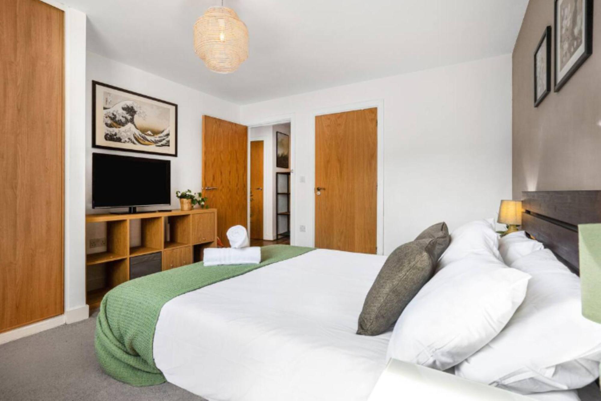 Oriental Suite 2 Bed 2 Bath Netflix And Free Parking, Games- Maihom Бирмингем Экстерьер фото